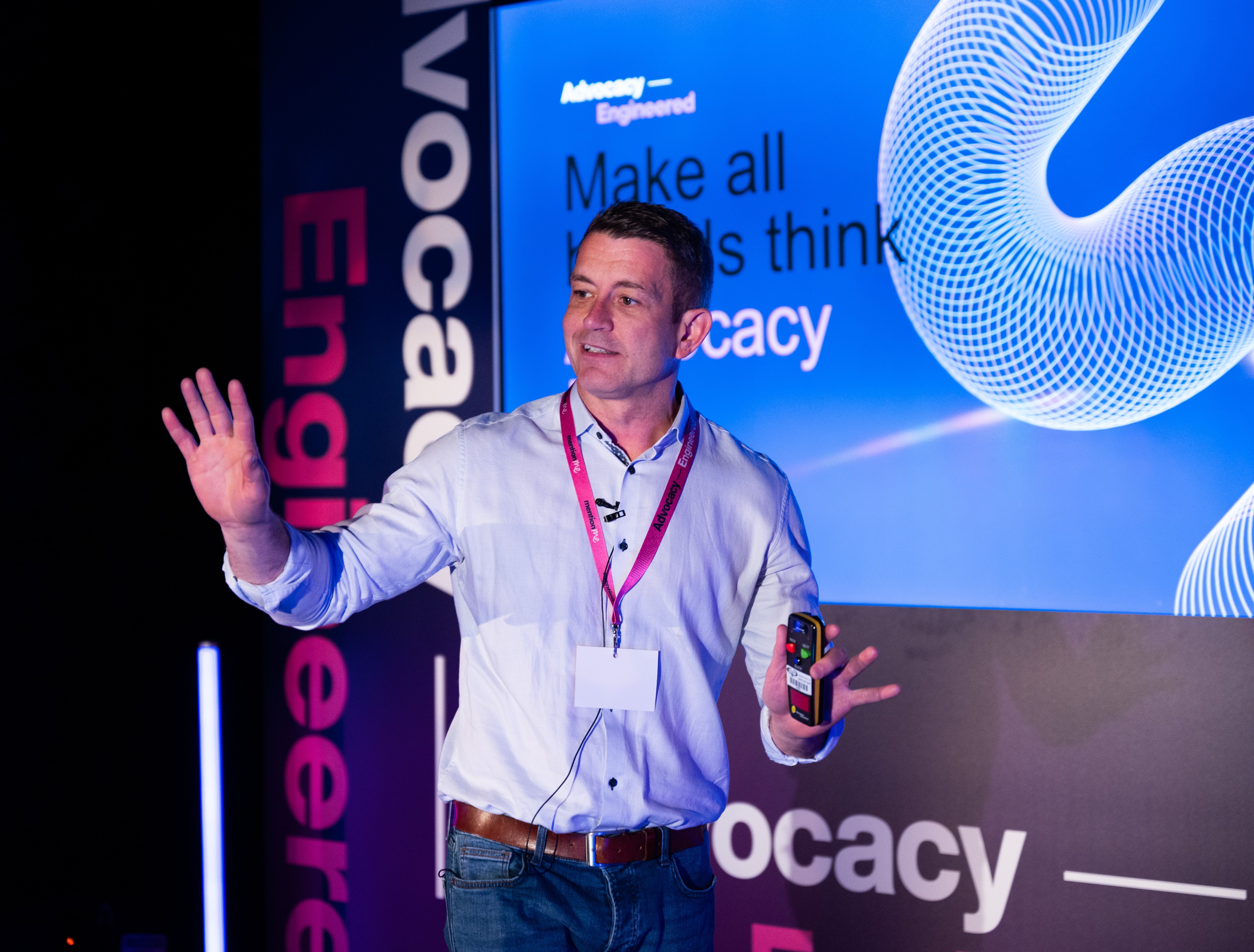 Darren Loveday, Senior VP Business Development & Solutions Consulting at Mention Me showed how advocacy weaves into every moment of the customer journey